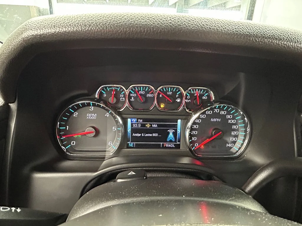 Used 2020 Shadow Gray Metallic Chevrolet LT image 34