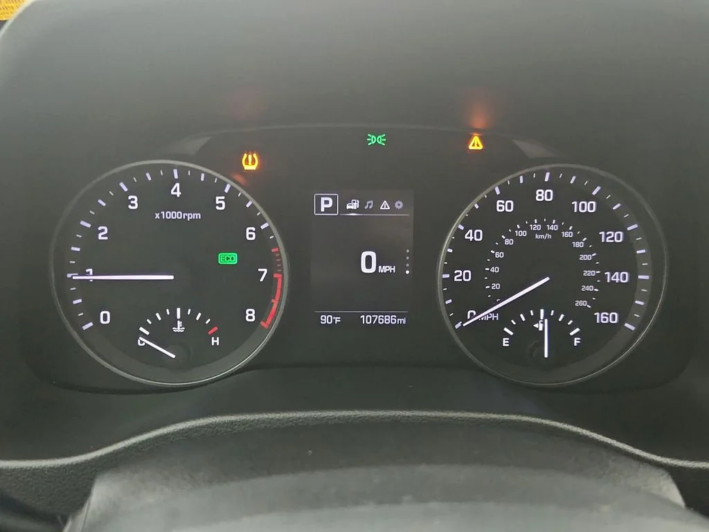 Used 2018 White Hyundai Value Edition image 25