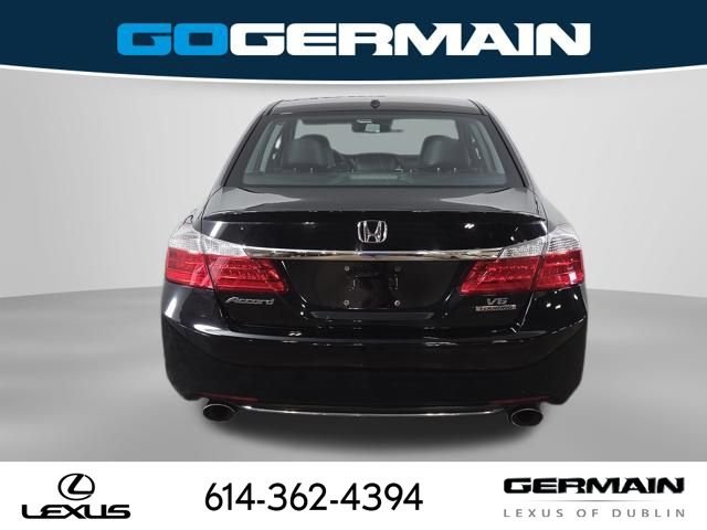 Used 2013 Black Honda Touring image 8