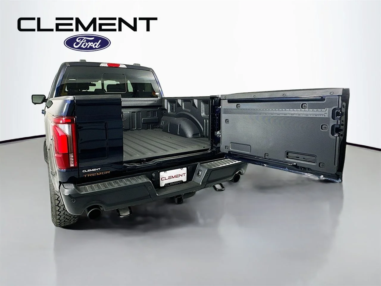 New 2026 Antimatter Blue Metallic Ford Tremor® image 10
