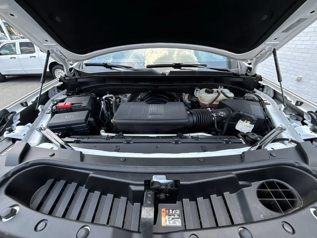 Used 2024 White Chevrolet LS image 17