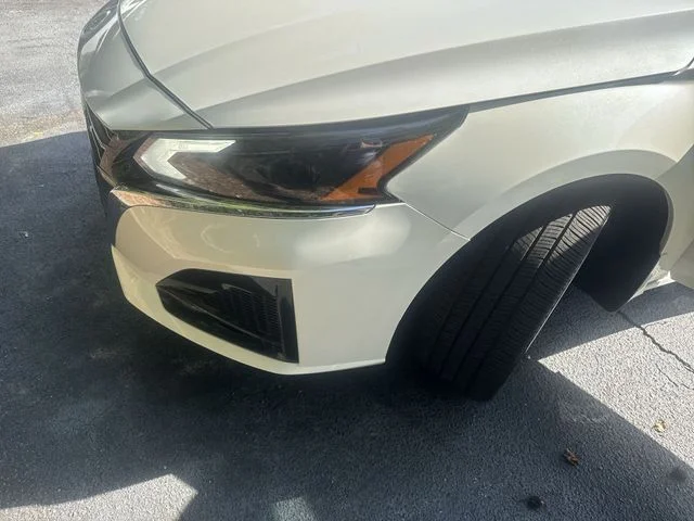 Used 2025 White Nissan 2.5 SL image 32
