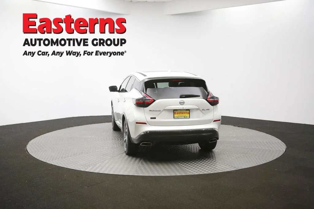 Used 2023 White Nissan SL image 65