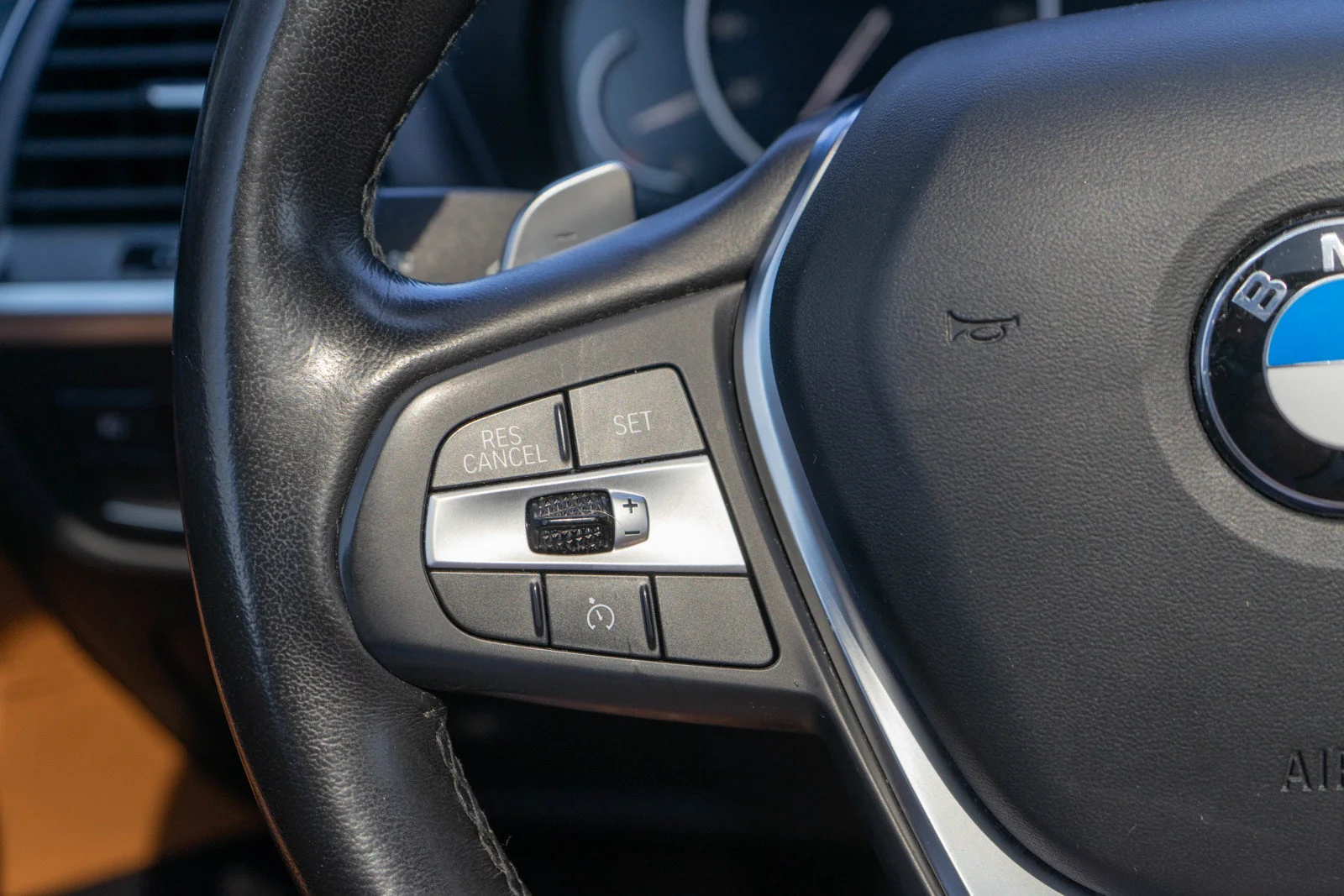 Used 2021 Jet Black BMW xDrive30i image 21