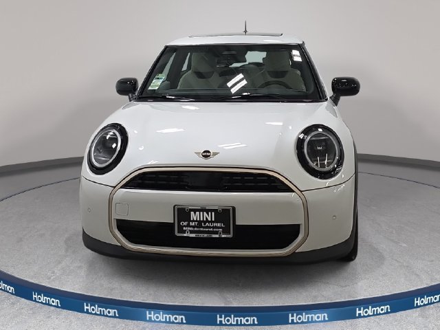 Used 2026 White MINI  image 3