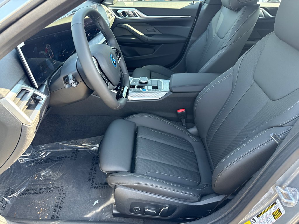 New 2026 Skyscraper Grey Metallic BMW eDrive40 image 22