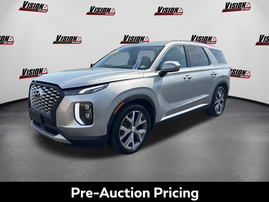 Used 2022 Silver Hyundai SEL image 1