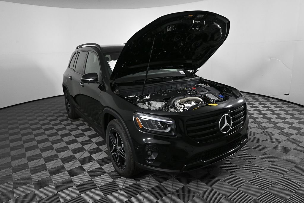 New 2026 Night Black Mercedes-Benz GLB 250 image 34