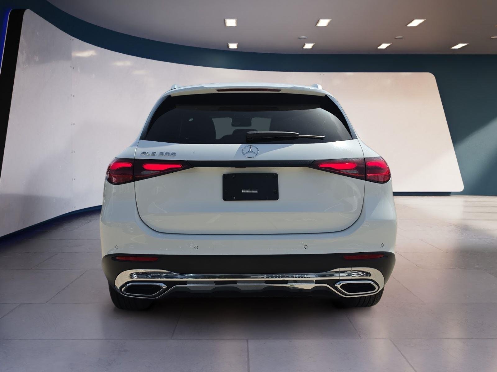 2024 Mercedes-Benz GLC GLC300 - Photo 4