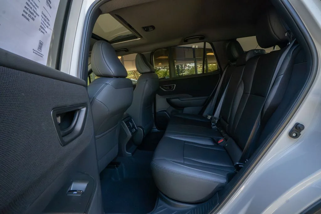 New 2026 CRYSTAL WHITE PEARL Subaru Premium image 16