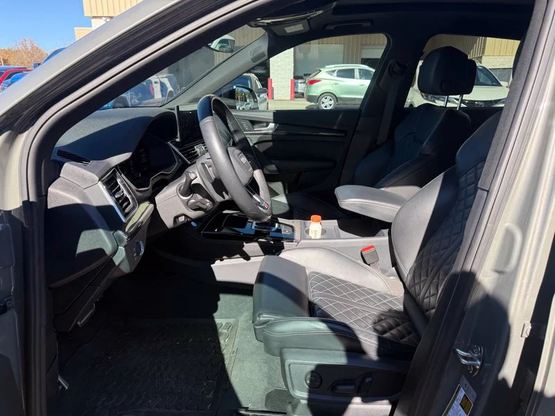 Used 2024 Gray Audi Premium Plus image 3