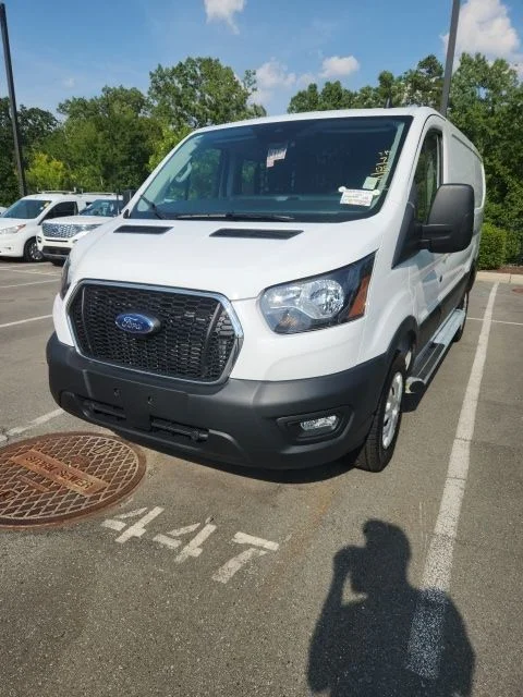 Used 2025 White Ford Base image 1