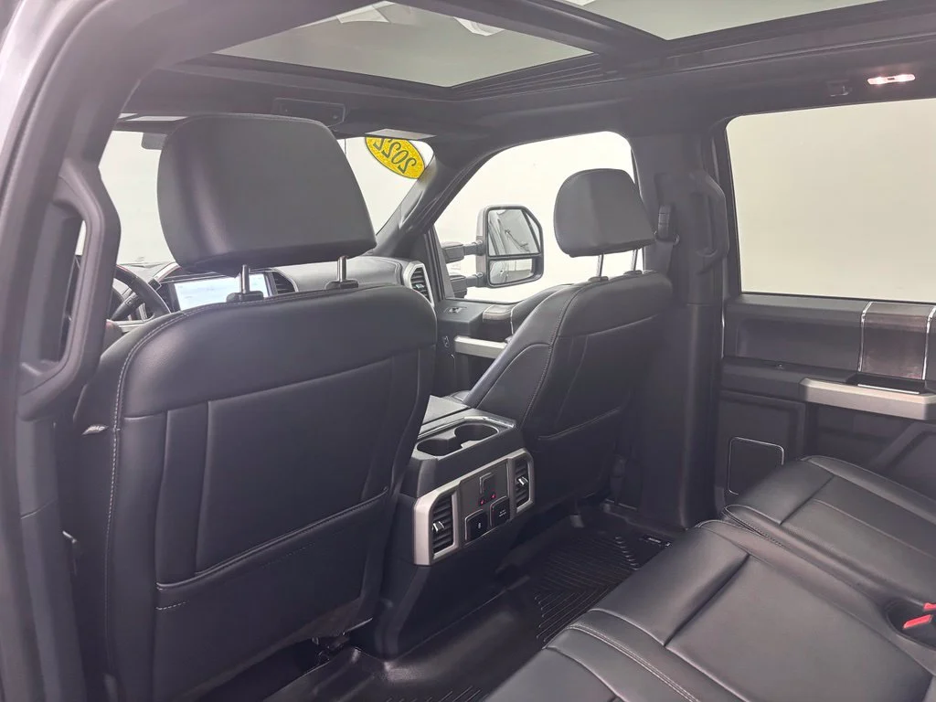 Used 2022 Silver Ford Lariat image 34