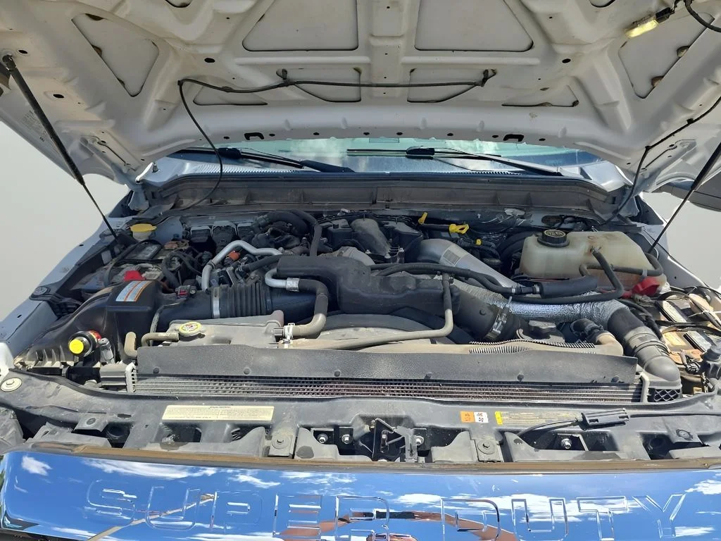 Used 2016 White Ford LARIAT image 10