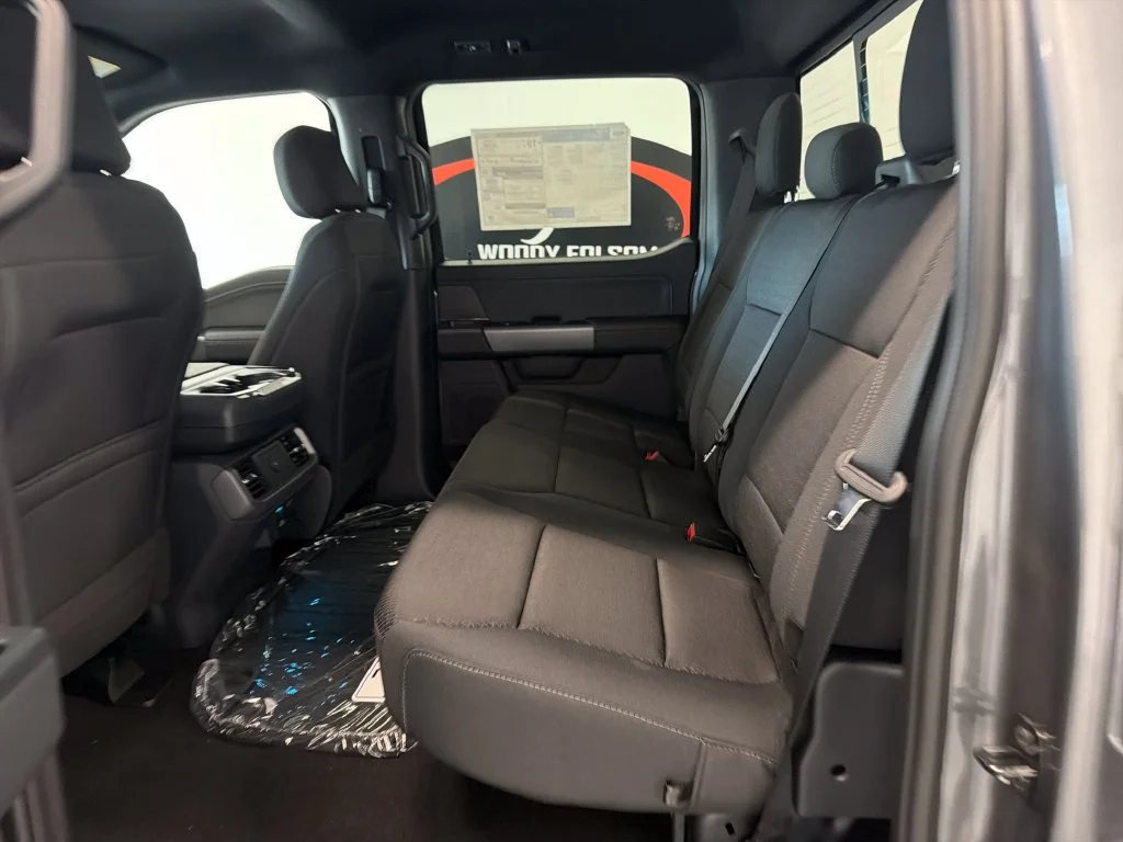 New 2026 Carbonized Gray Metallic Ford XLT image 14