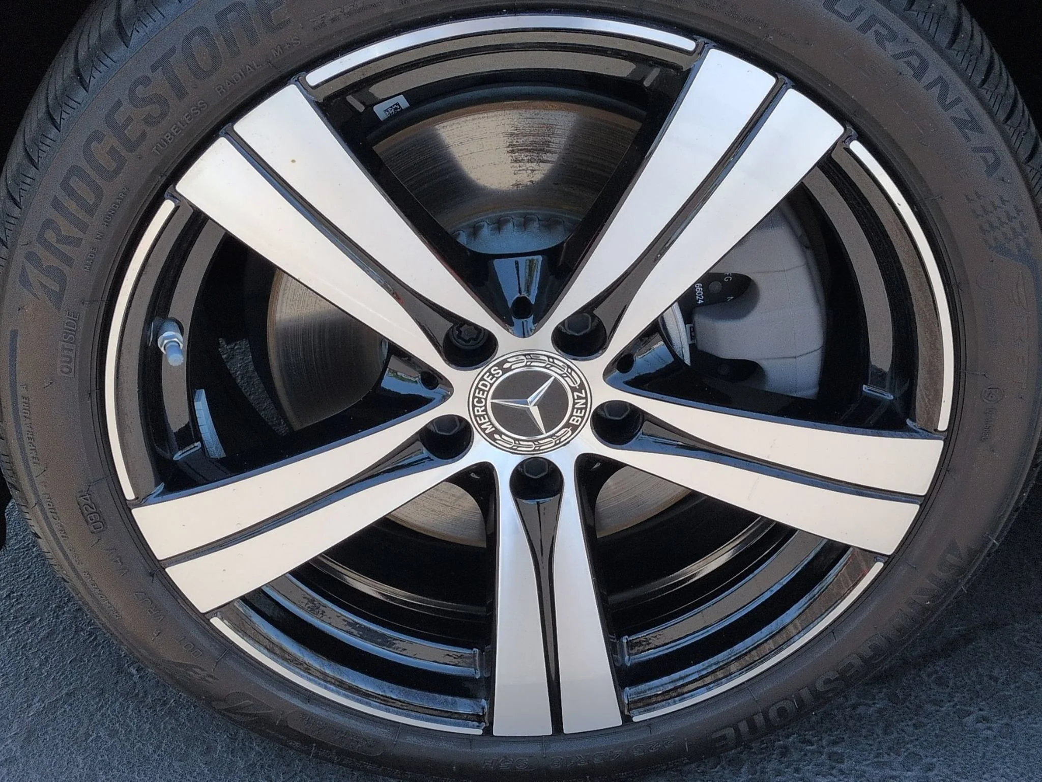 Used 2025 BLACK Mercedes-Benz C300 image 11