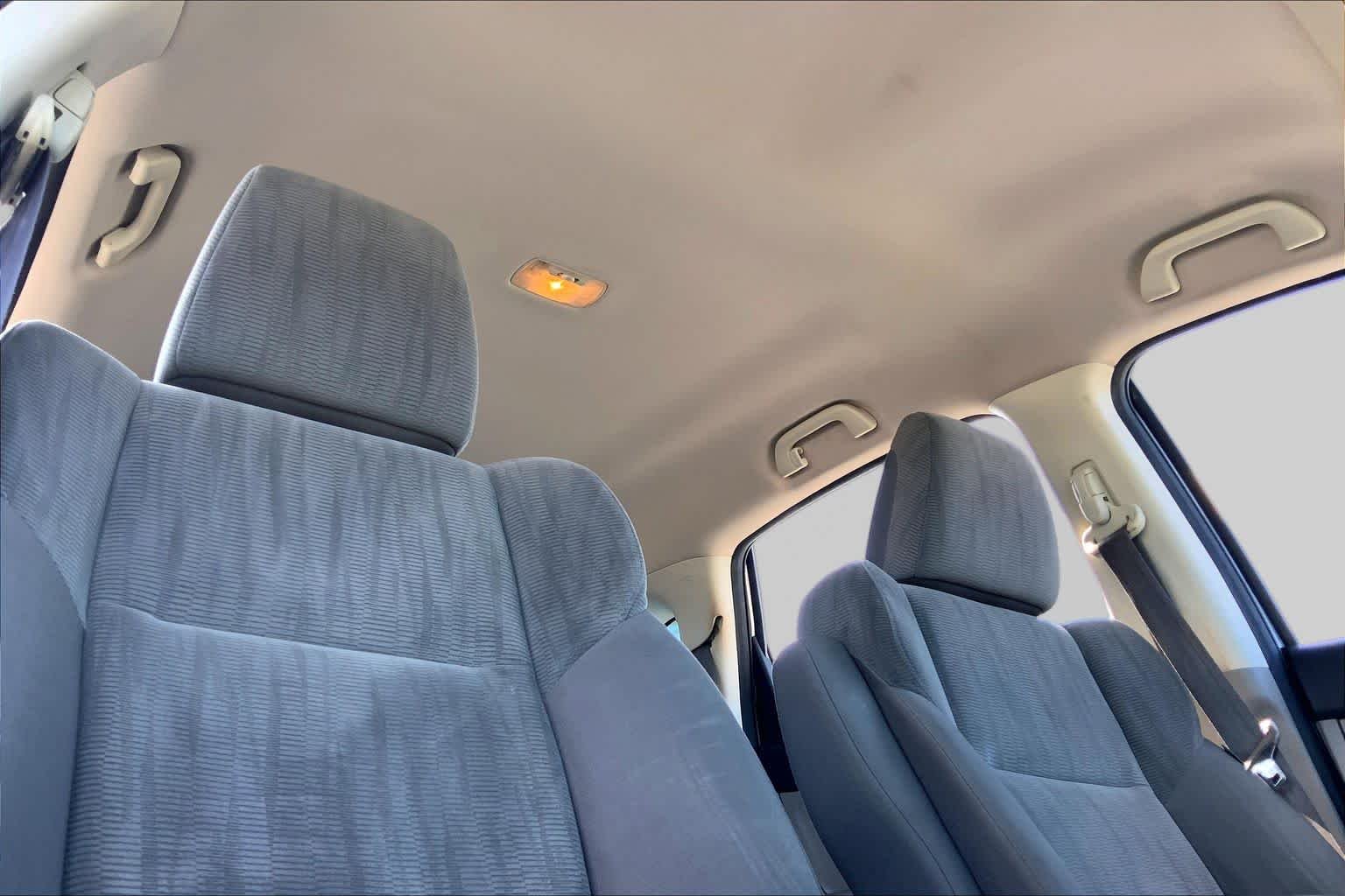Used 2014 Alabaster Silver Metallic Honda LX image 14