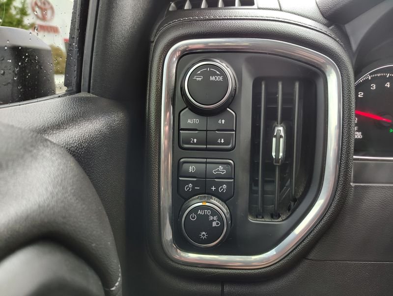 Used 2020 Blue Chevrolet LT Trail Boss image 12