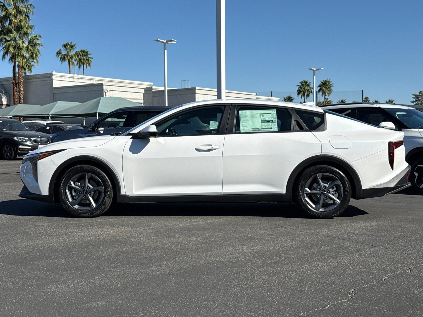 New 2026 Snow White Pearl Kia LXS image 6