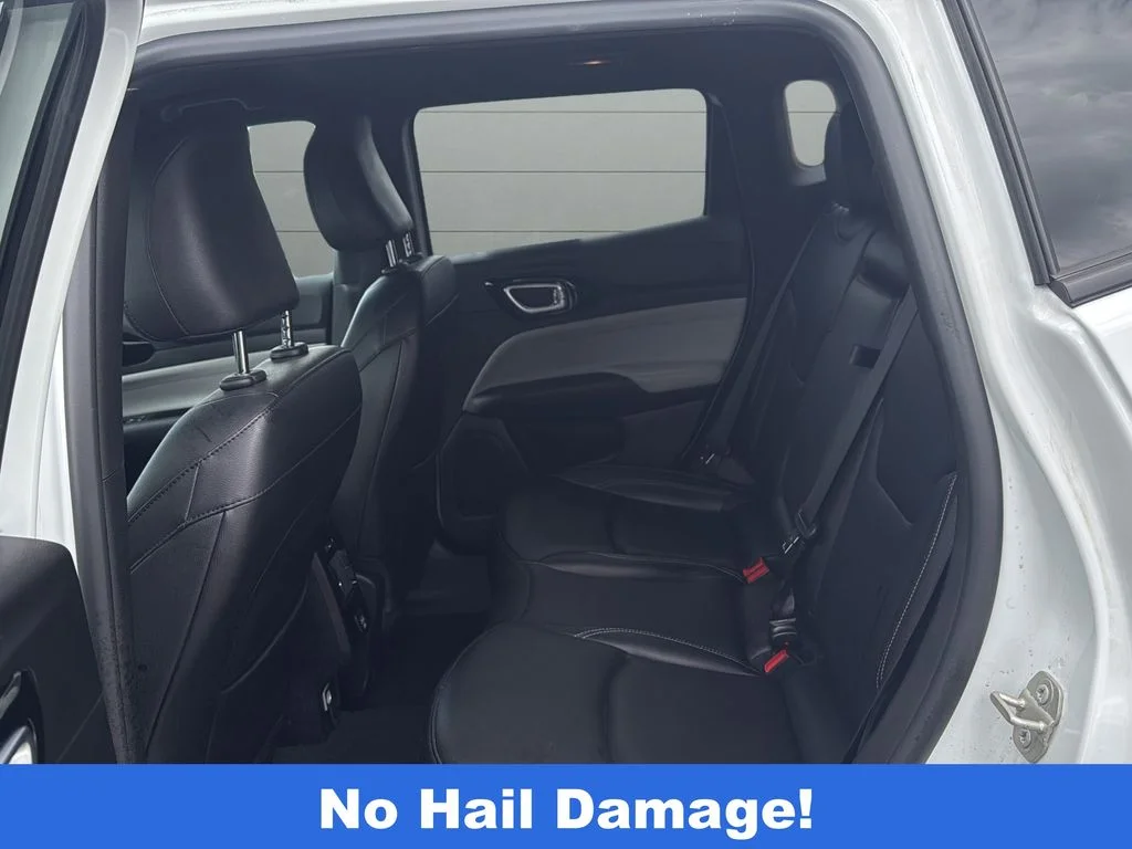 Used 2025 White Jeep Limited image 16