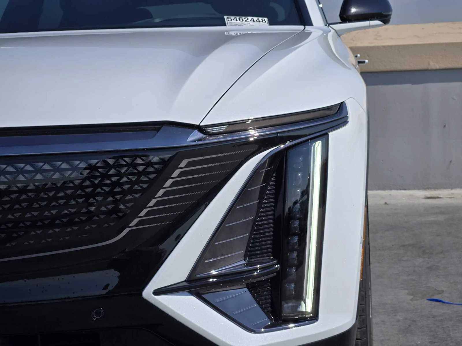 New 2027 Vibrant White Tricoat Cadillac Signature Sport image 5