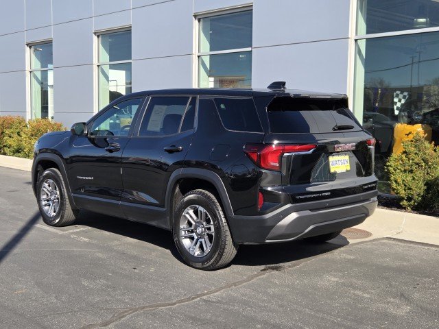 Used 2025 Ebony Twilight Metallic GMC Elevation image 7