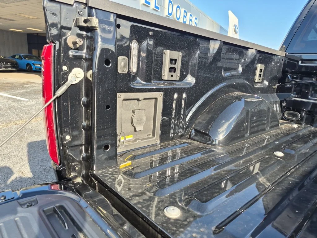2025 Ford F-150 XLT - Photo 6