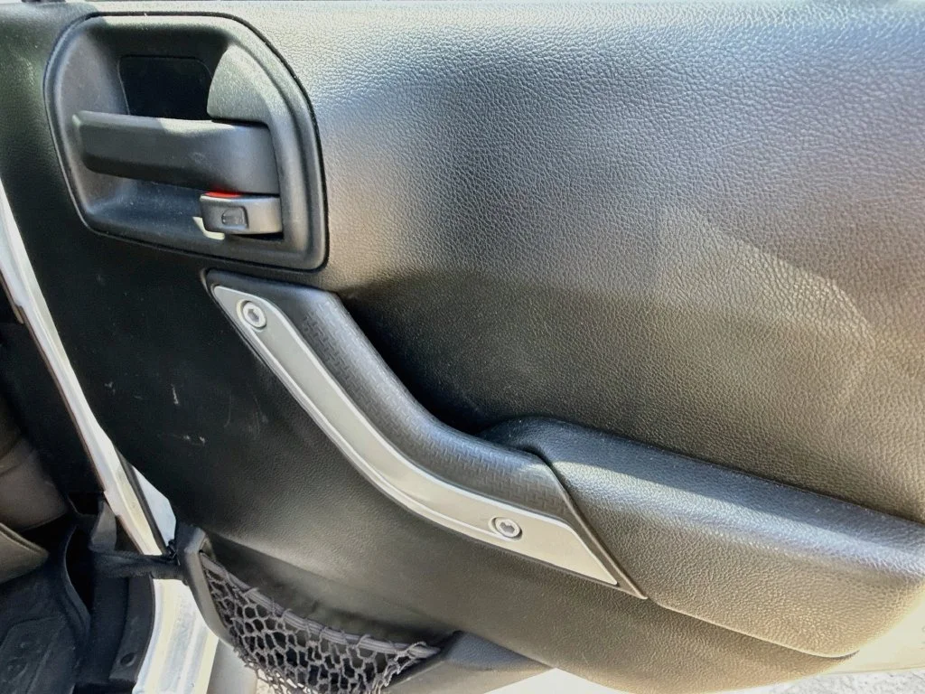 Used 2016 White Jeep Unlimited Rubicon image 30