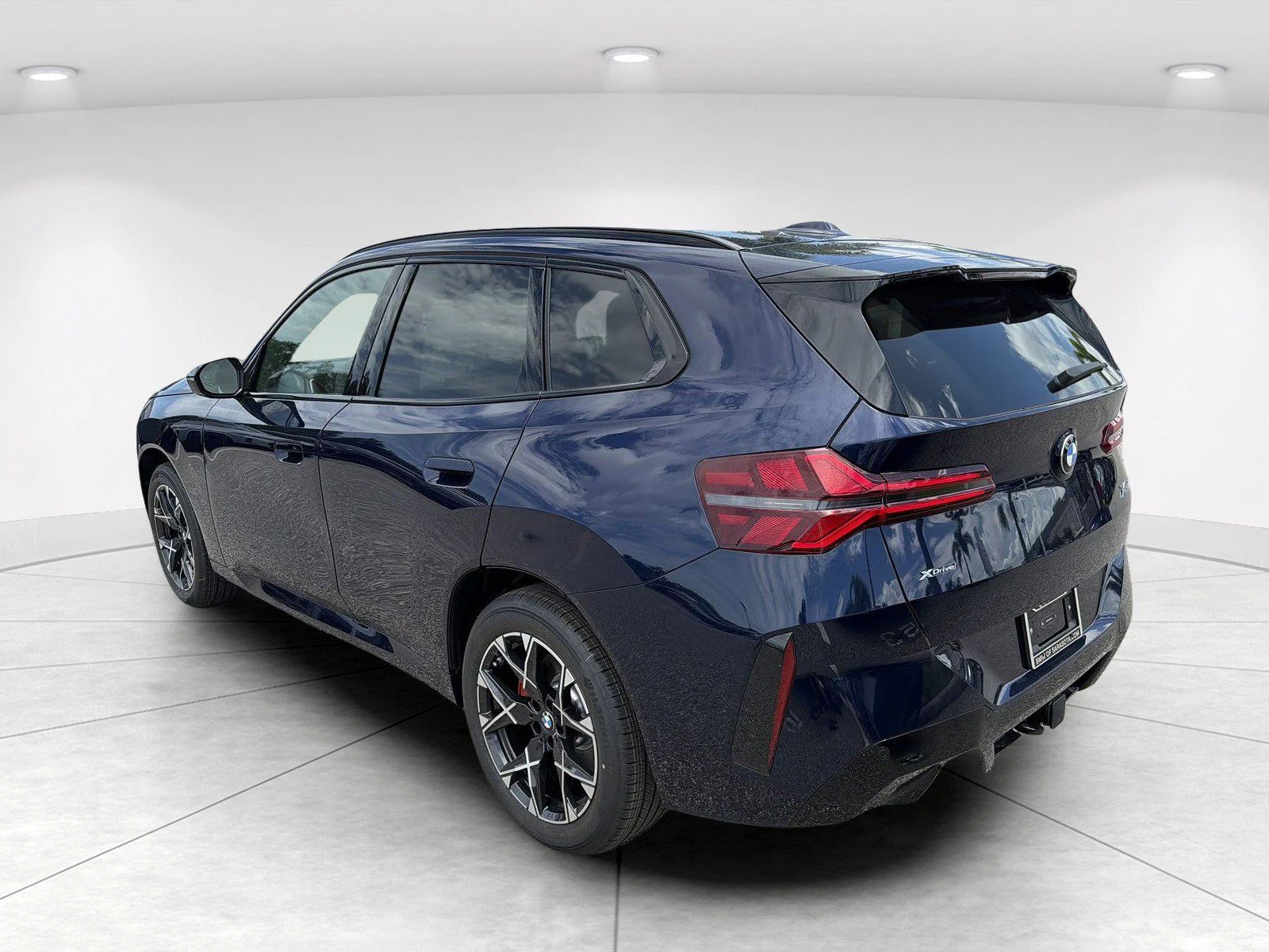 New 2026 Tanzanite Blue II Metallic BMW 30 xDrive image 6