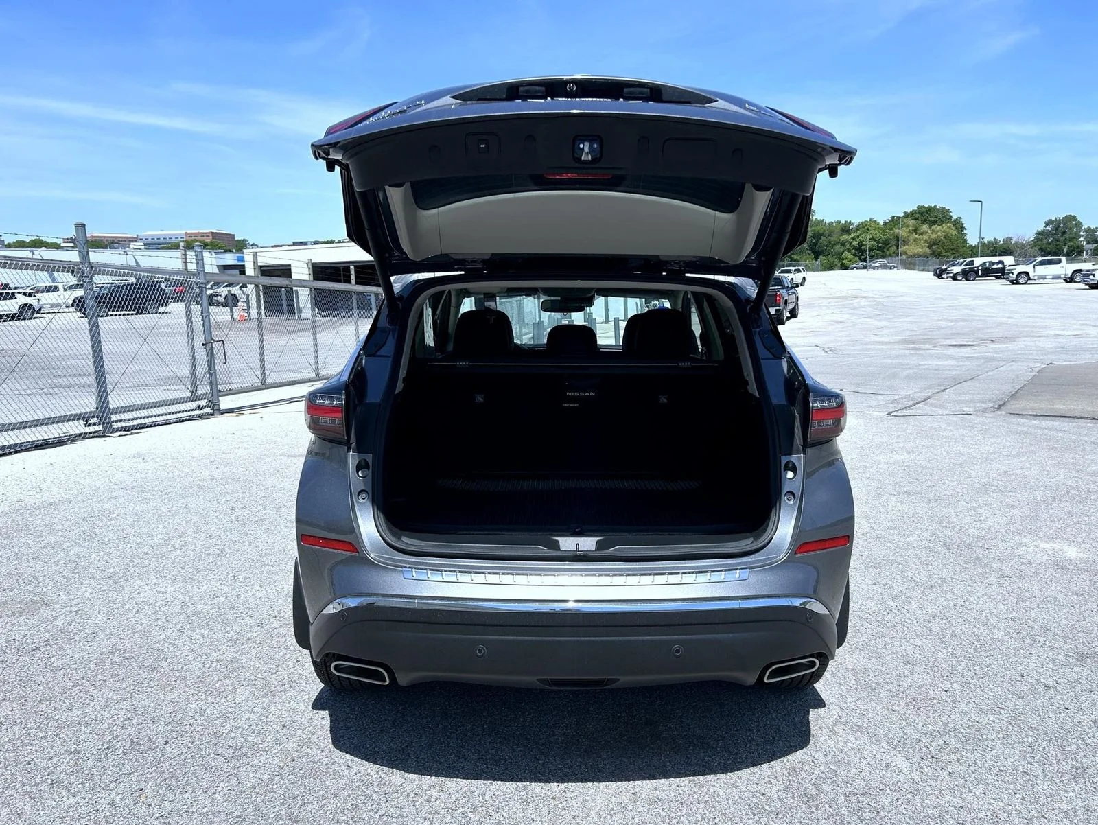 Used 2023 Gray Nissan SL image 21