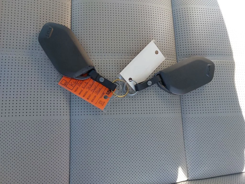 Used 2023 Black Kia EX image 34