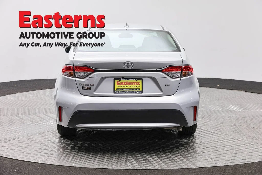 Used 2021 Silver Toyota LE image 6