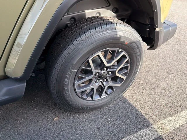 New 2026 Green Jeep Sahara image 6