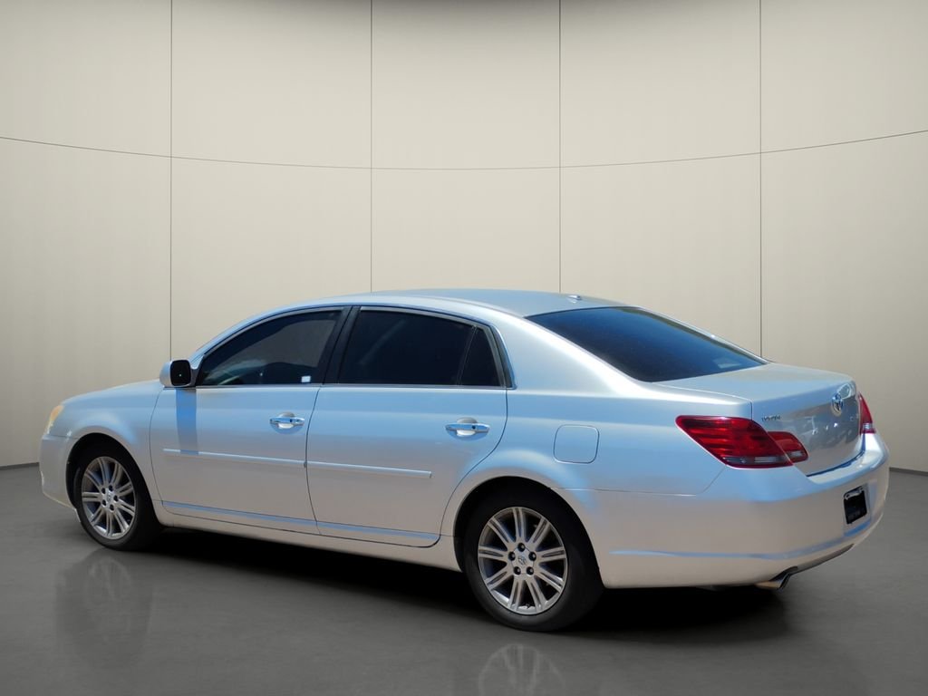 Used 2010 Silver Toyota LTD image 5