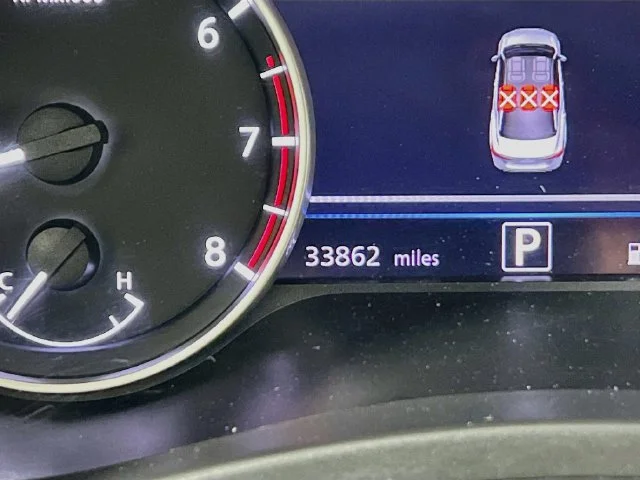 Used 2025 Gray Nissan SV image 15