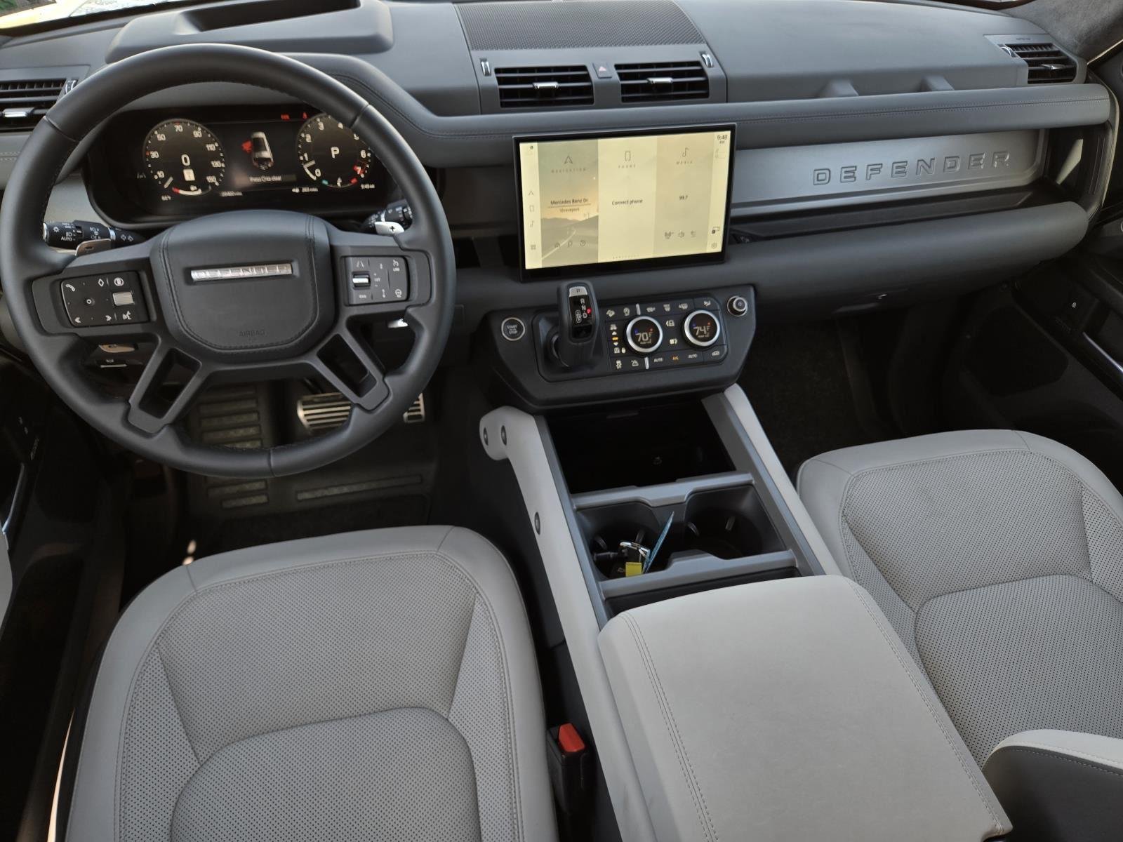 Used 2025 Carpathian Grey Premium Metallic Land Rover V8 image 37