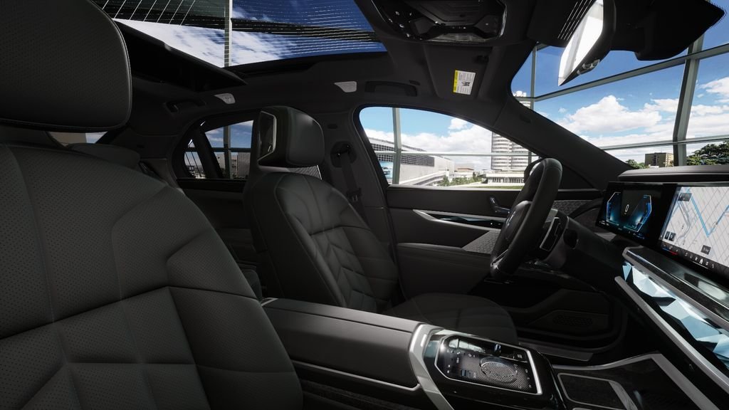 Used 2026 Black Sapphire Metallic BMW 750e xDrive image 35