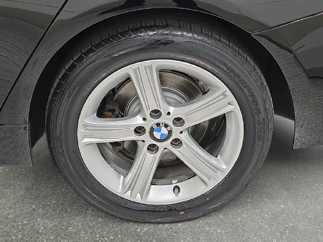 Used 2015 Jet Black BMW 328i xDrive image 33