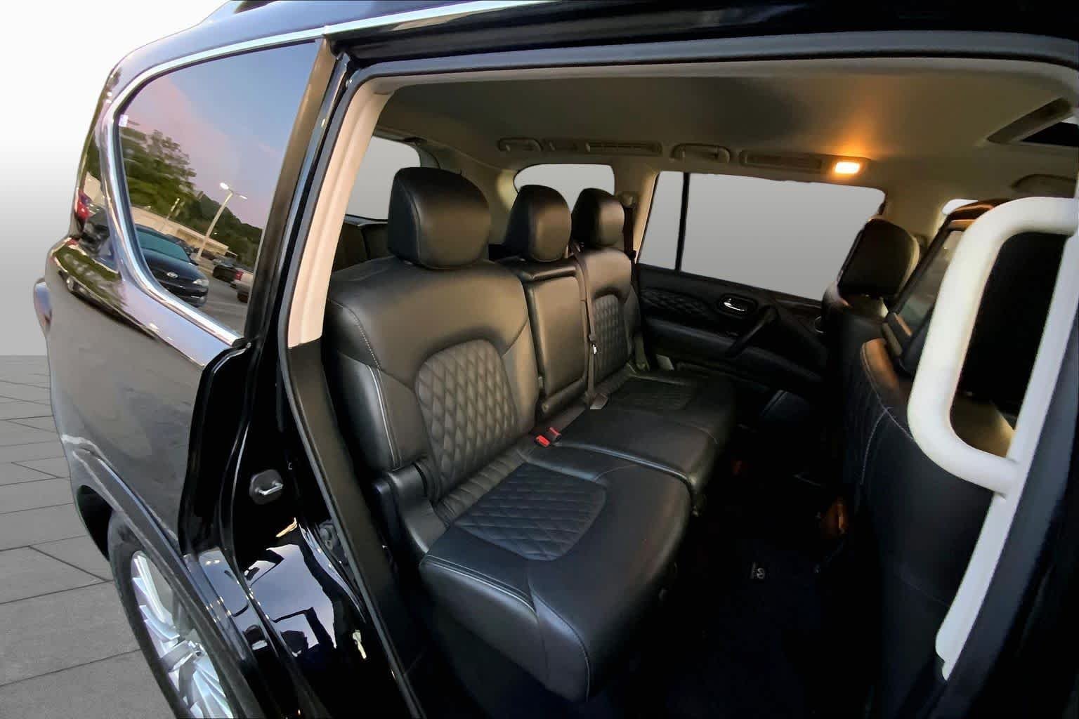 Used 2018 Black Obsidian INFINITI  image 17