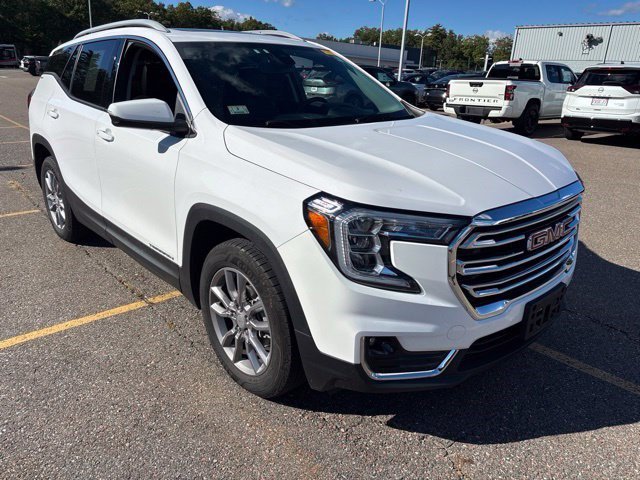 Used 2022 Summit White GMC SLT image 1