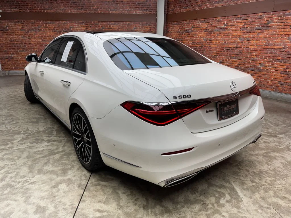 Used 2022  Mercedes-Benz S 500 image 2