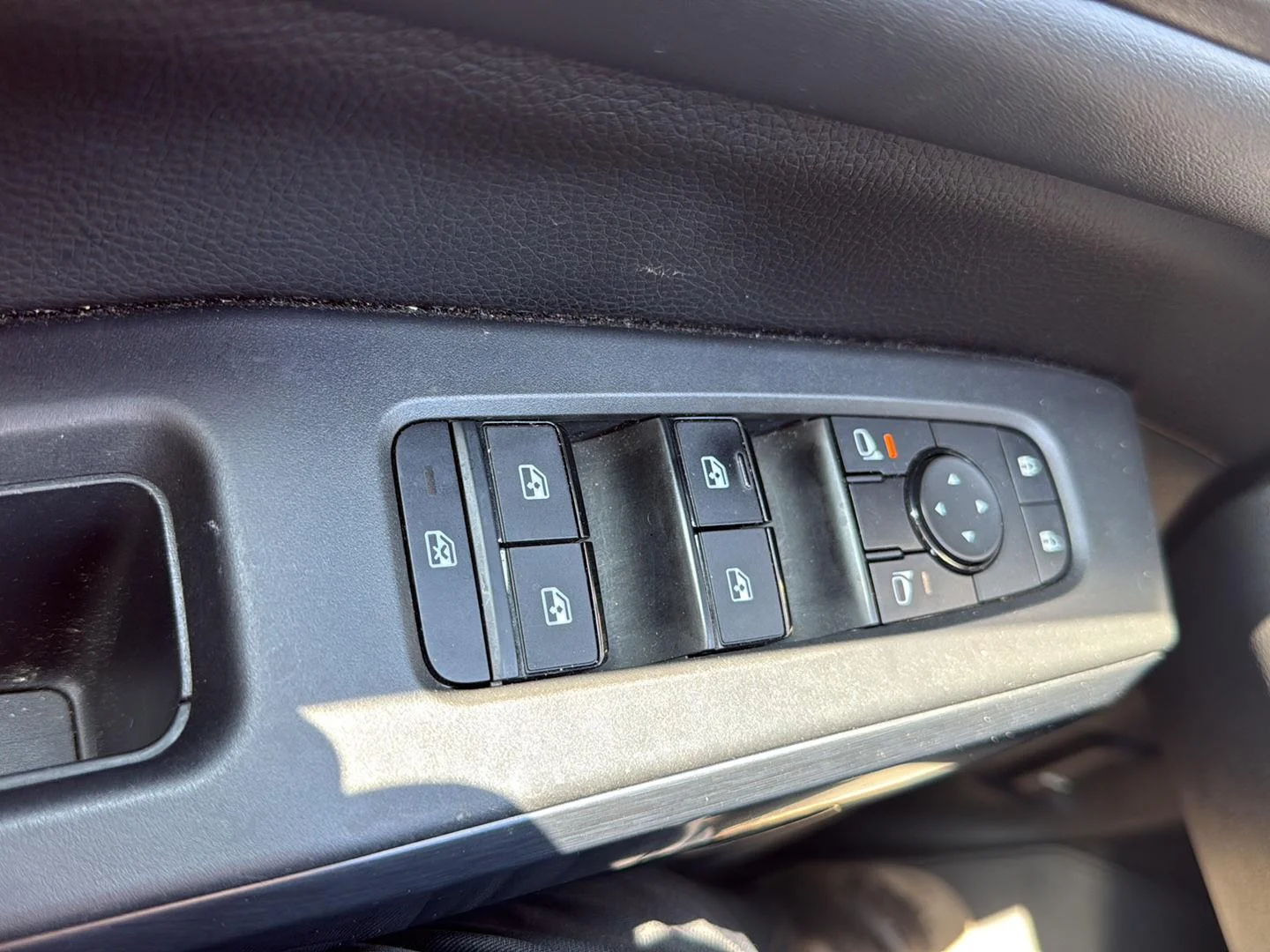 Used 2024 Pearl White Tricoat/Super Black Nissan Rock Creek image 19