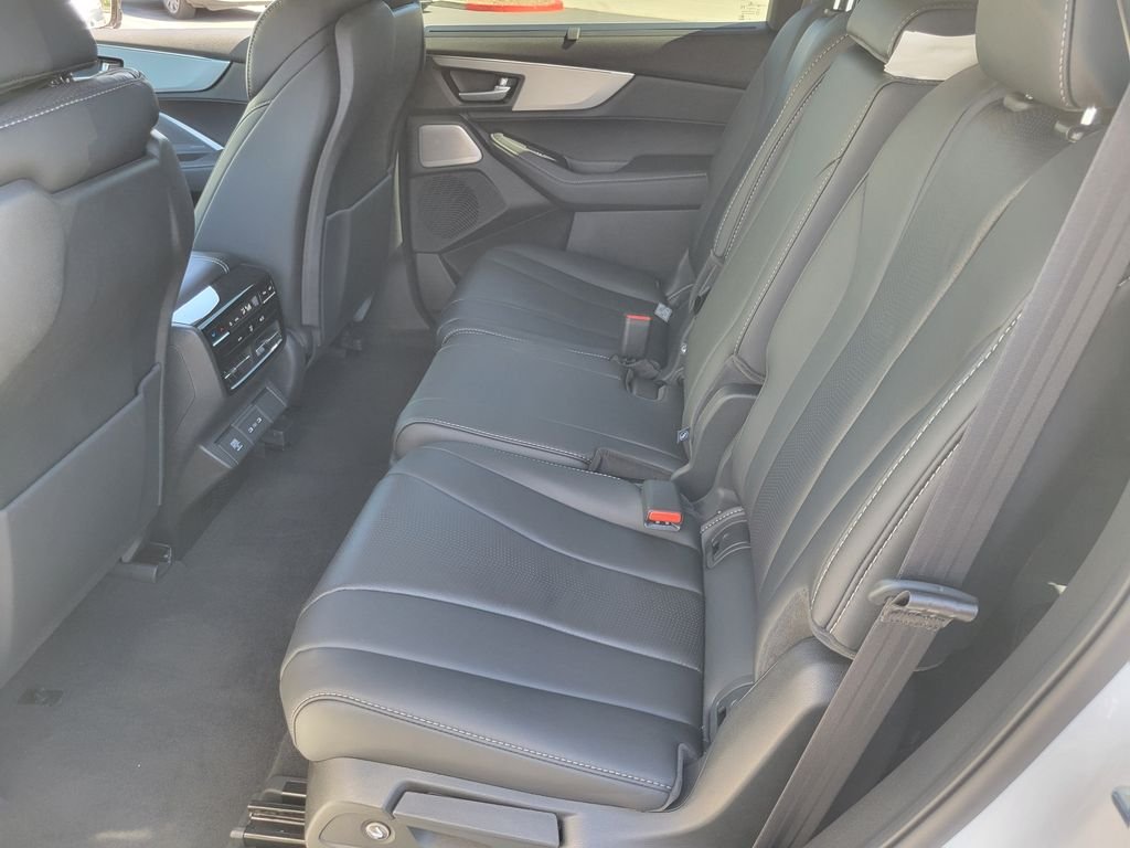 New 2026 Platinum White Pearl Acura Technology Package image 12