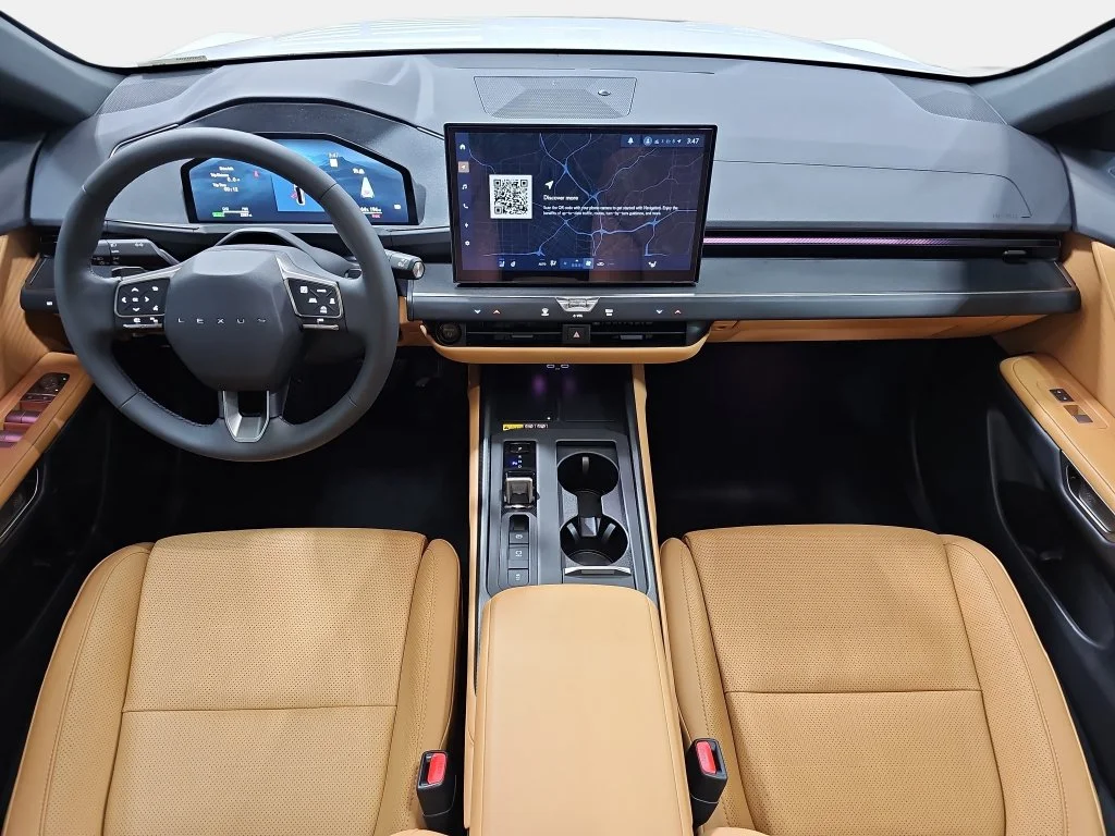 Used 2026 WHITE NOVA GLASS FLAKE Lexus 500e Premium image 10
