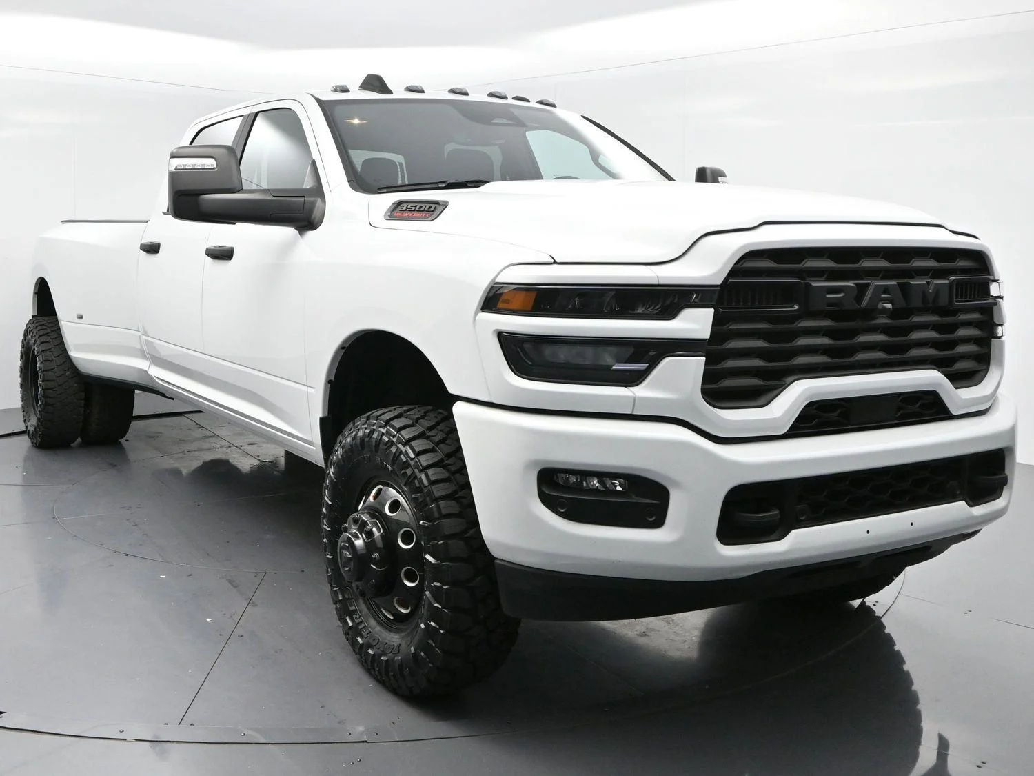Used 2025 Bright White Clearcoat Ram Big Horn image 2