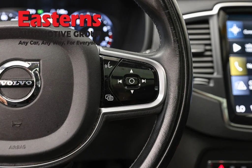 Used 2022 Gray Volvo T5 Momentum image 16