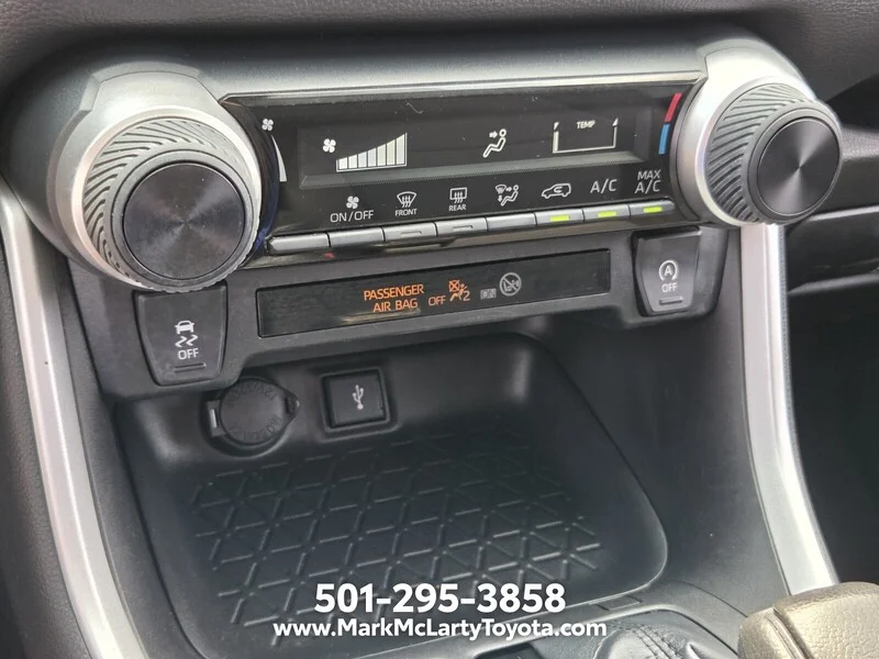 Used 2022 Midnight Black Metallic TOYOTA LE AWD image 19