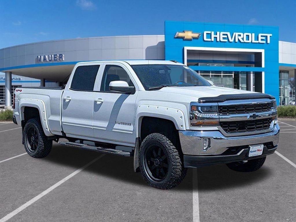 2017 Chevrolet Silverado 1500 LT 4X4 Crew Cab Standard Box's photo