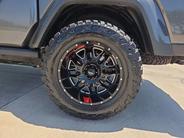Used 2022 Gray Jeep Sport image 25