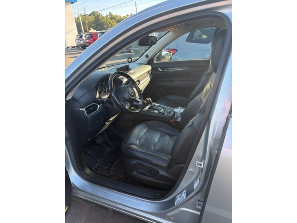Used 2018 SONIC SILVER META Mazda Grand Touring image 1